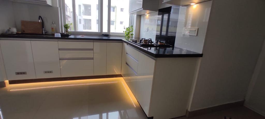 White Gloss Kitchen with LED Lighting, Kanpur